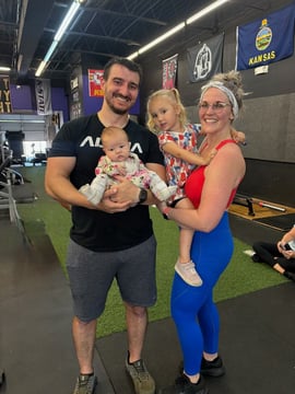 athlete_of_the_month_family_in_the_gym