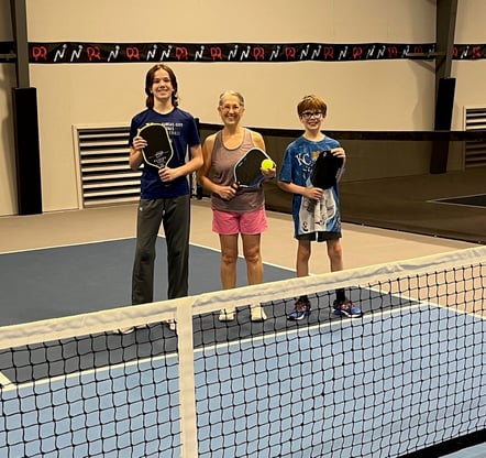 pickleball-athlete-of-the-month-glenda-vansant