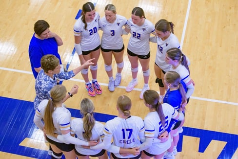 shelly_nibarger_circle_high_volleyball